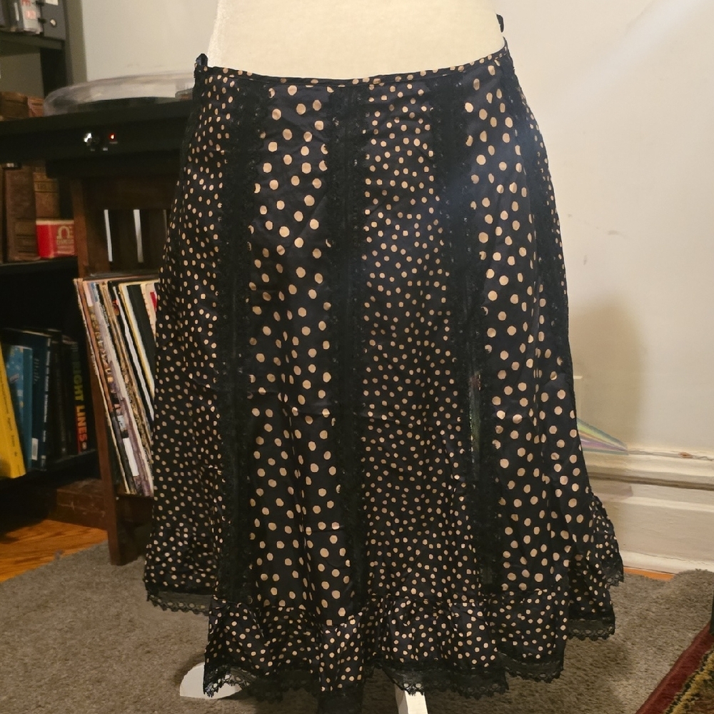 Chic A-Line Black and Cream Skirt